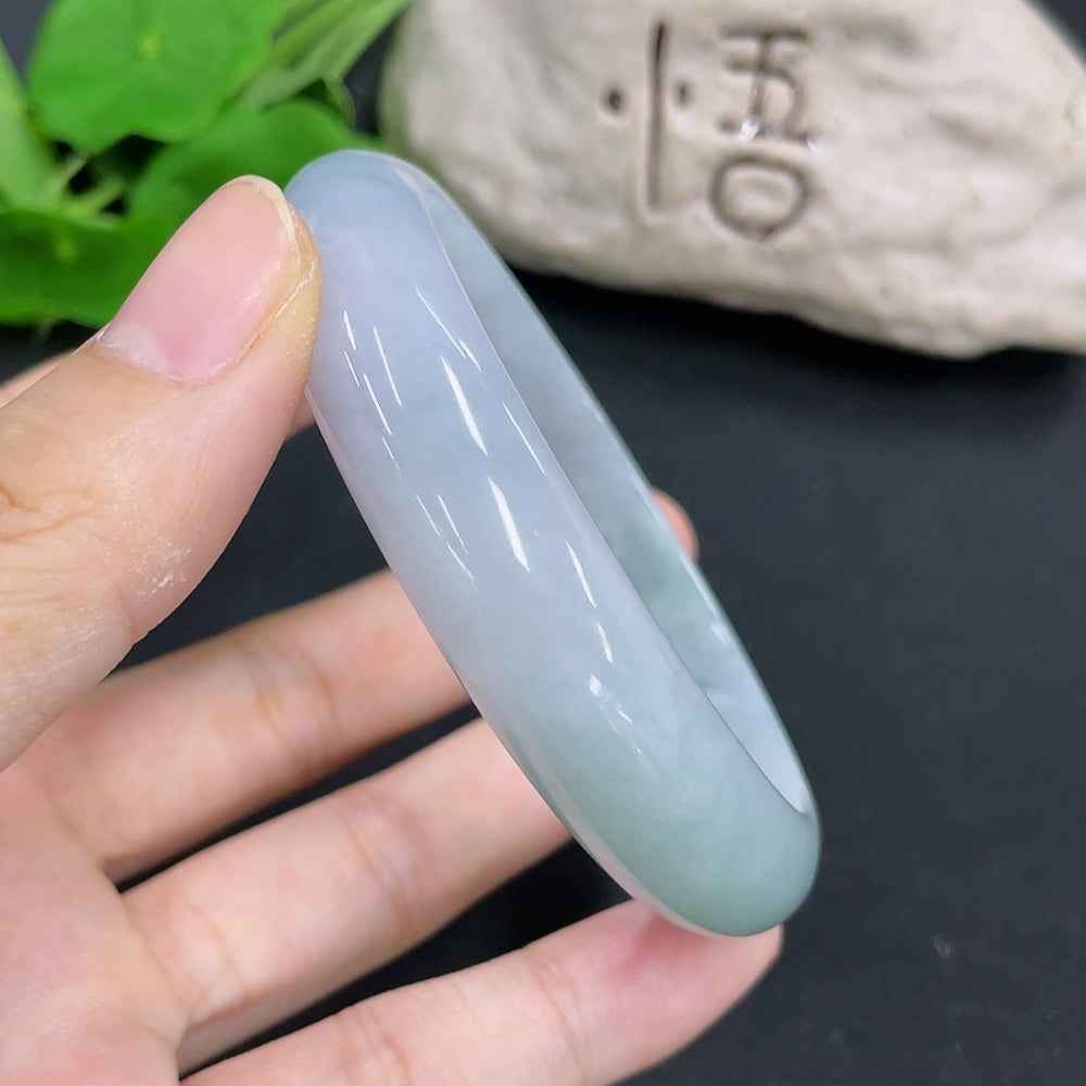 Jadeite Round Bangle