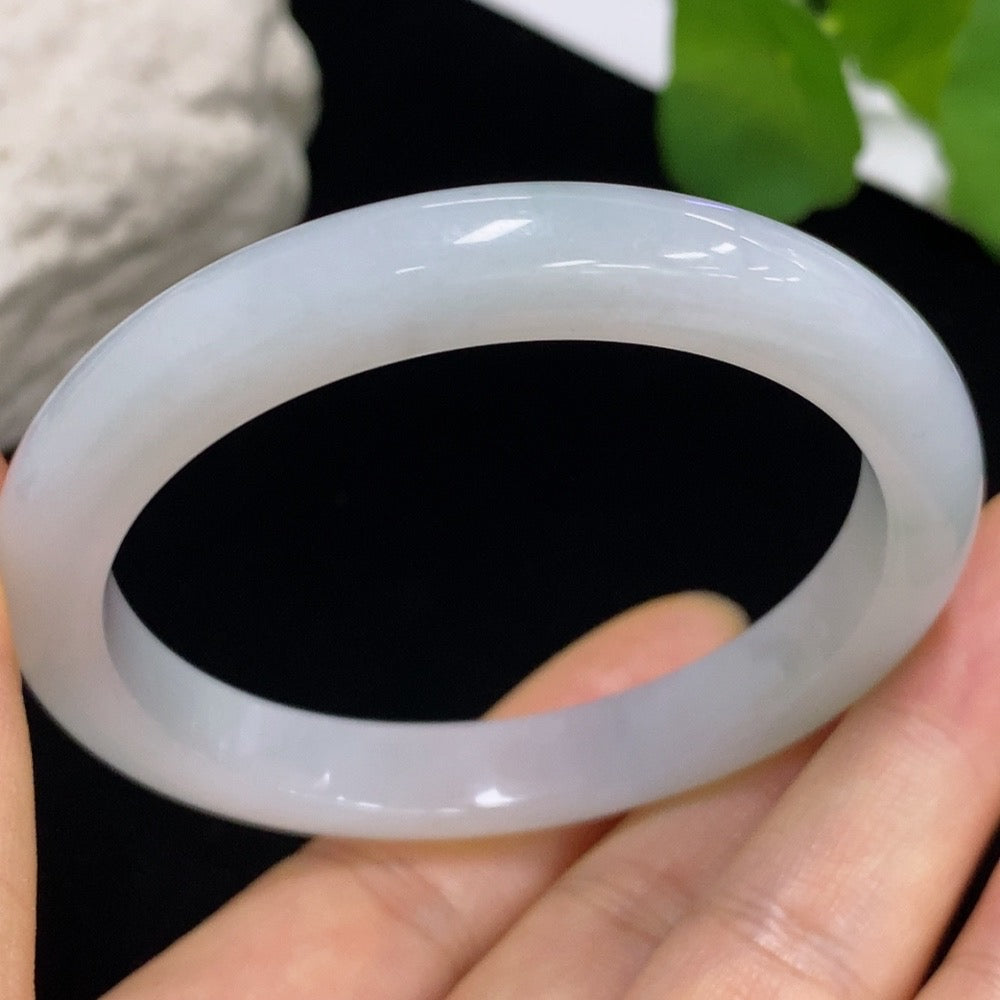 Jadeite Round Bangle