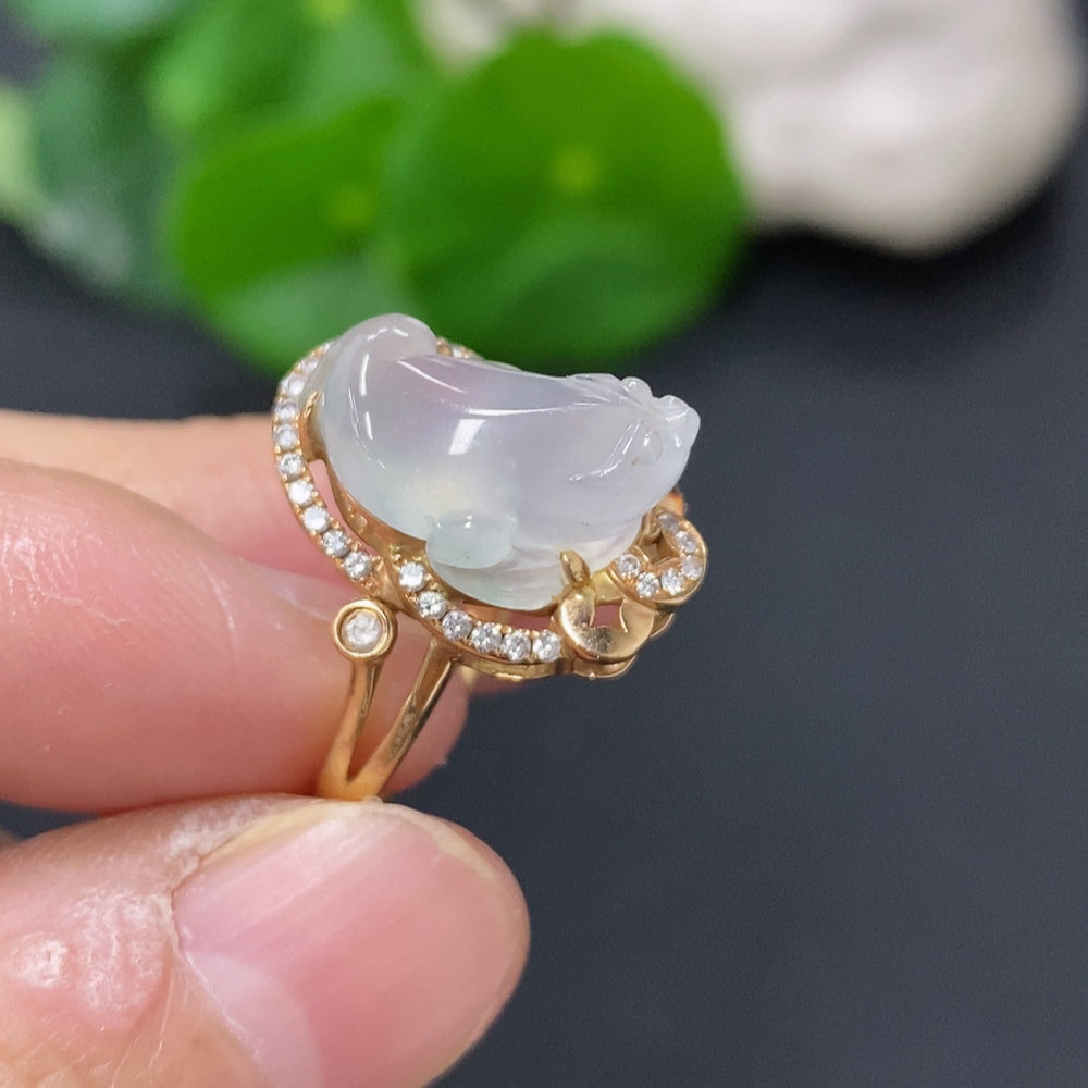 Jadeite inlaid ring 18K gold (with diamond accents)