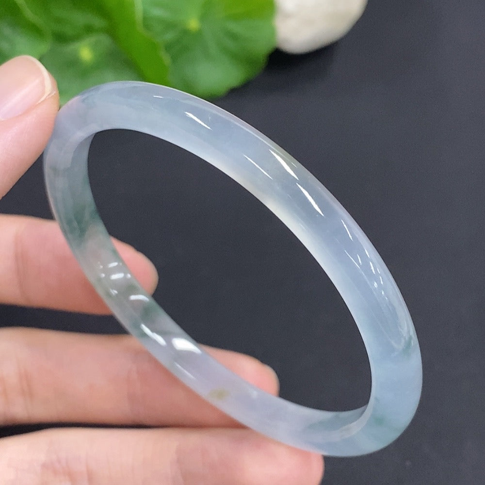 Jadeite Round Bangle