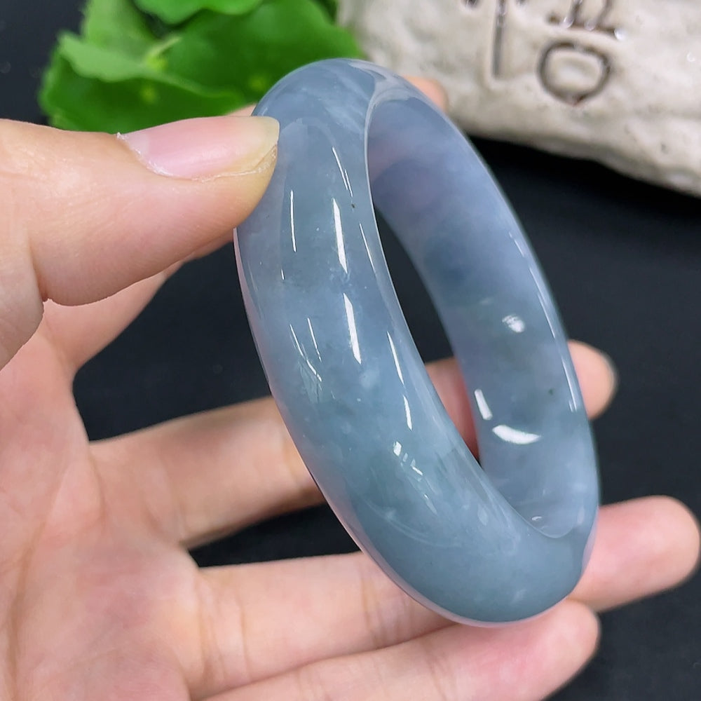 Jadeite Round Bangle