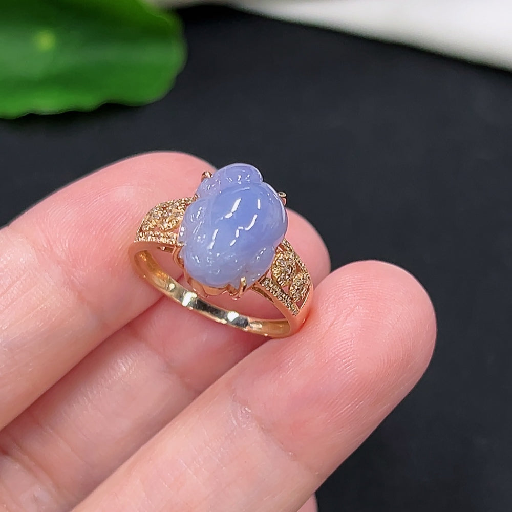 Jadeite inlaid ring18K gold (with diamond accents)