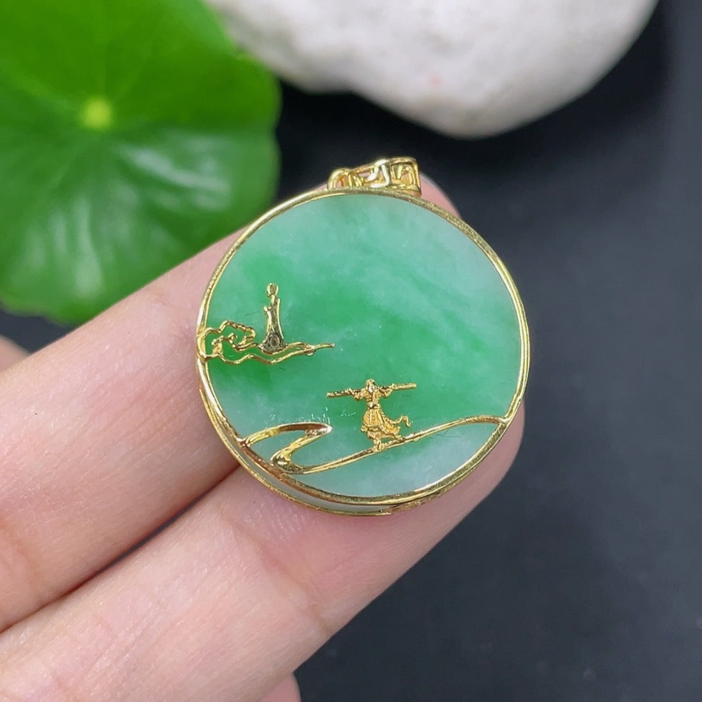 Jadeite Plain Pendant with 18k Gold, Total Weight Approx. 5.07g