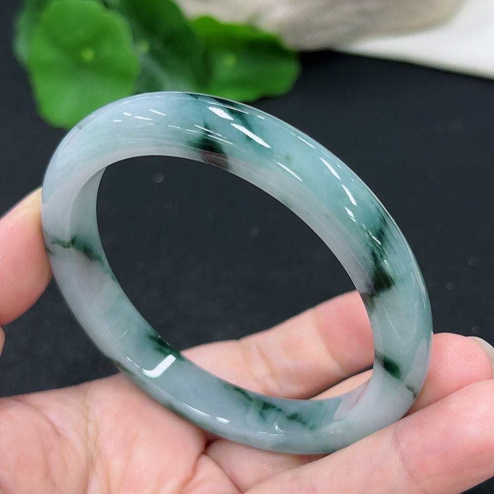 HKHQ jadeite round bangle, size 59.5, 47.4g, showcasing smooth green jadeite with polished finish on a white background.