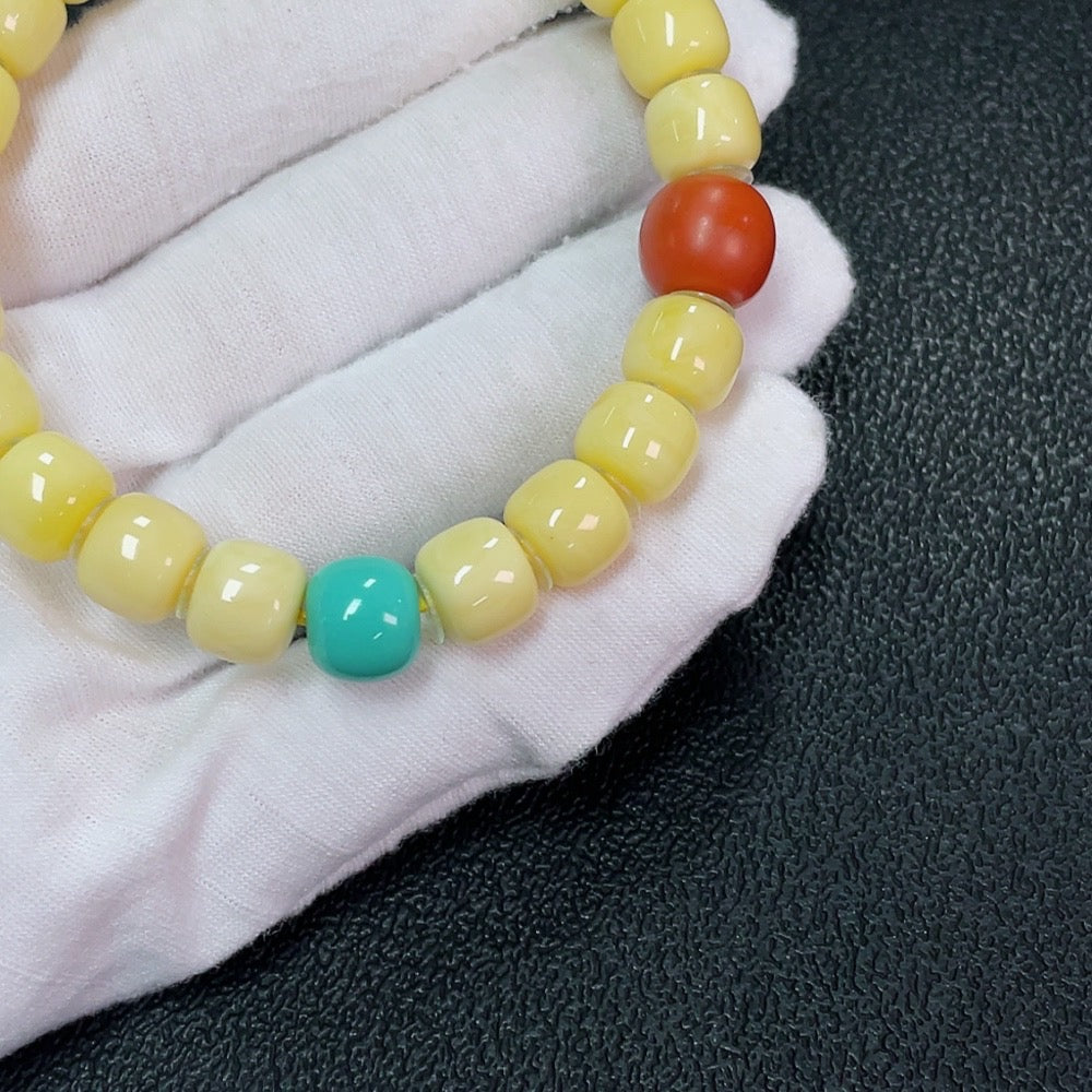 Amber Beeswax Bracelet, approx. 9.6mm, total weight approx. 16.72g, with southern red agate, non-natural stones considered