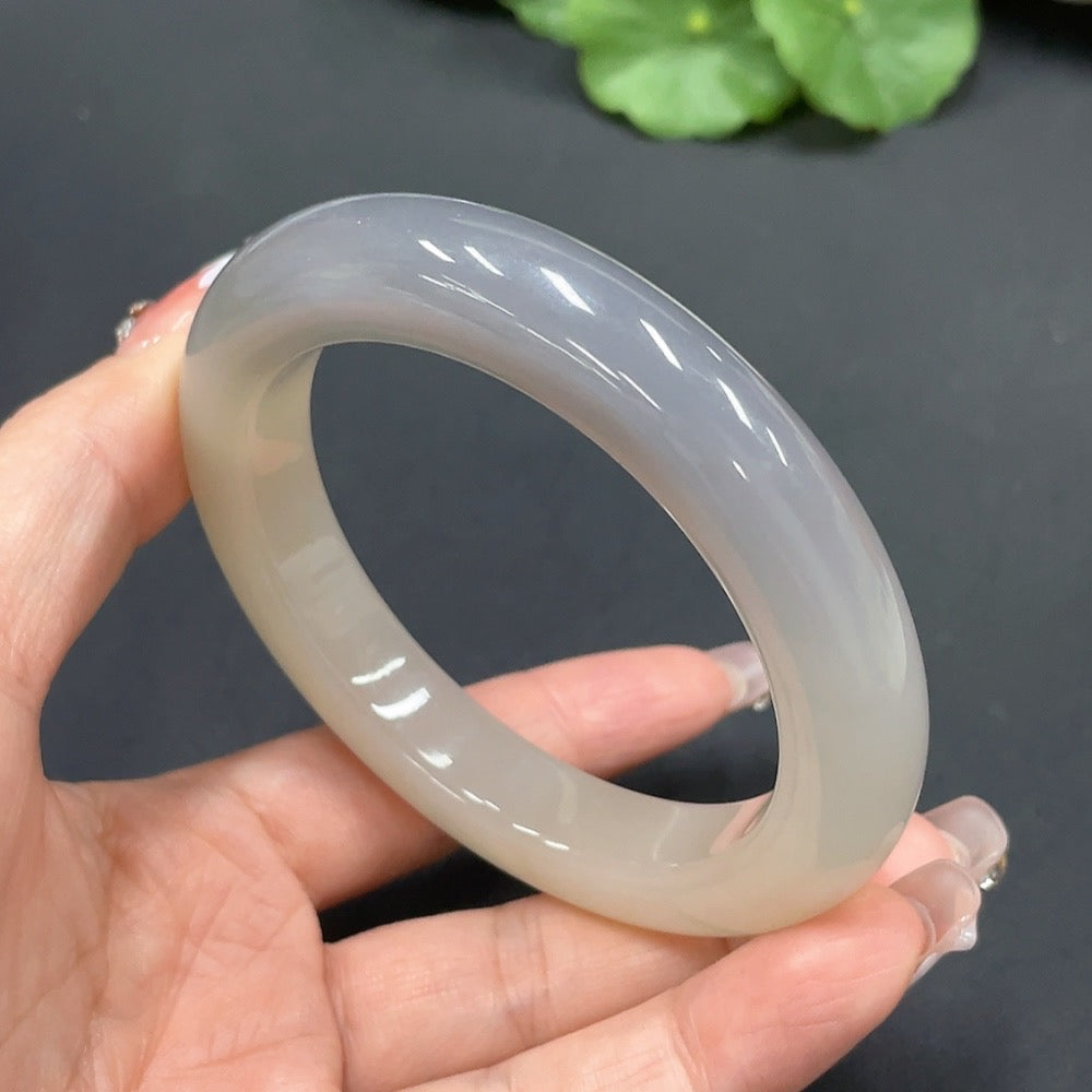 Hetian Jade Round Bracelet Size 58.5 Total Weight Approx. 72.04g