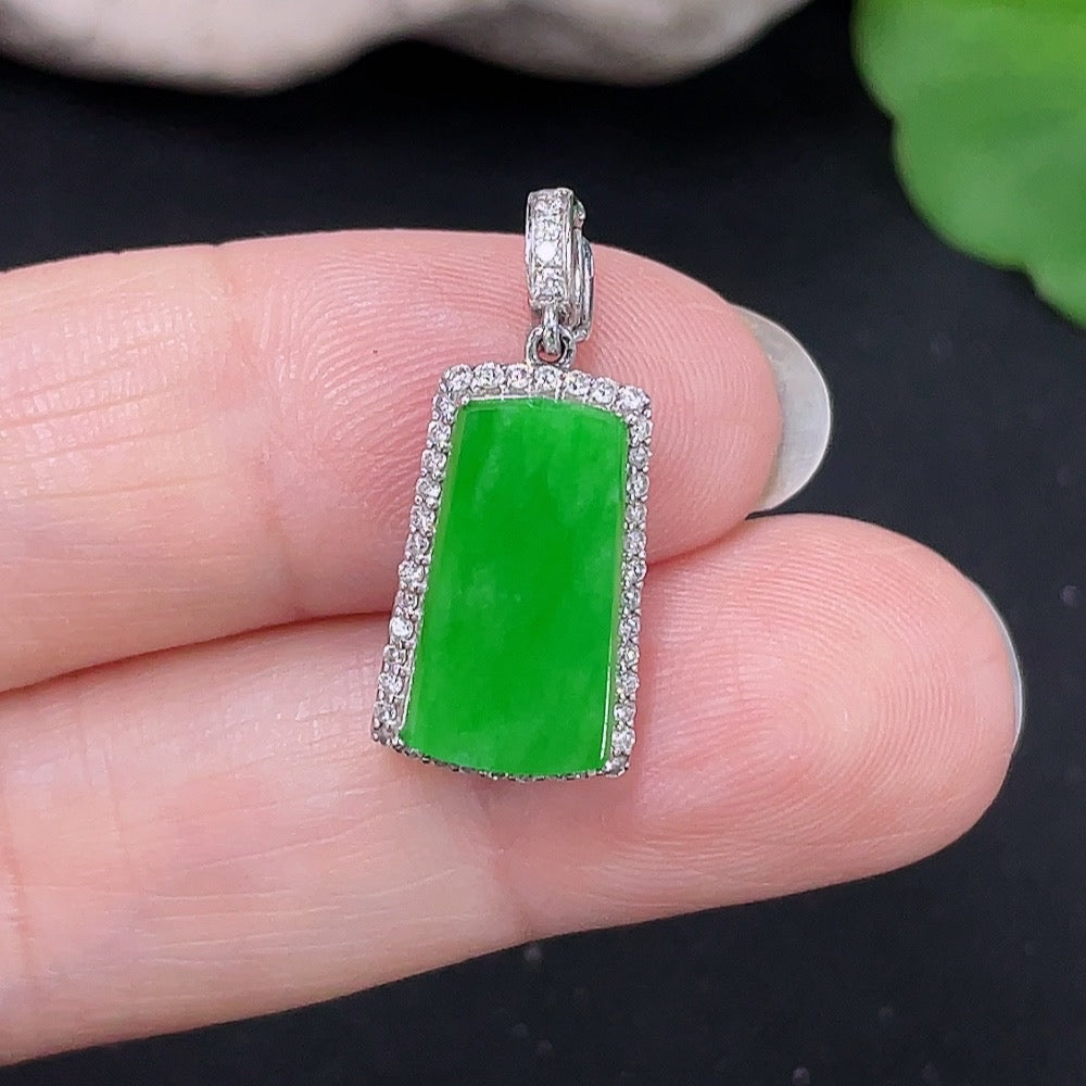 Jadeite Plain Pendant Mounting Pendant 18K Gold with Diamond Total Weight Approx. 2.15g