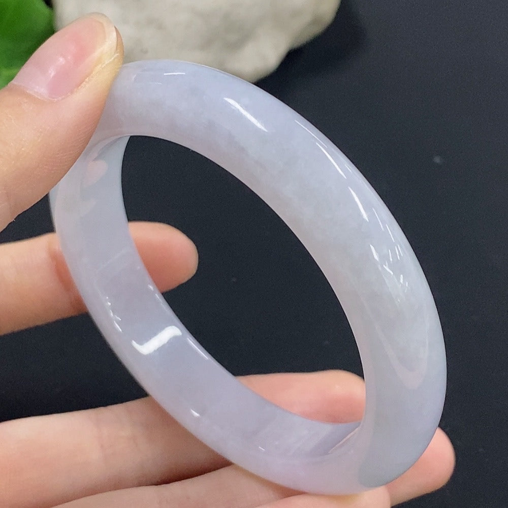 Jadeite Round Bangle