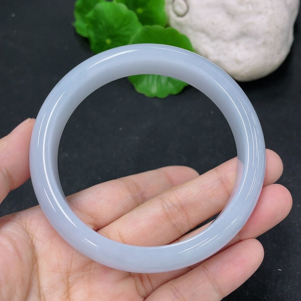 Jadeite Round Bangle