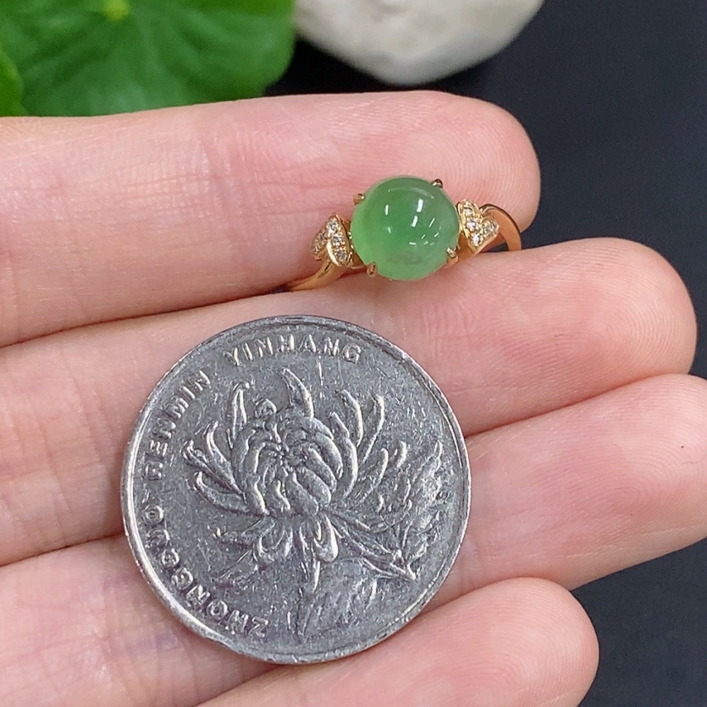 Jadeite inlaid ring 18K Gold with diamond