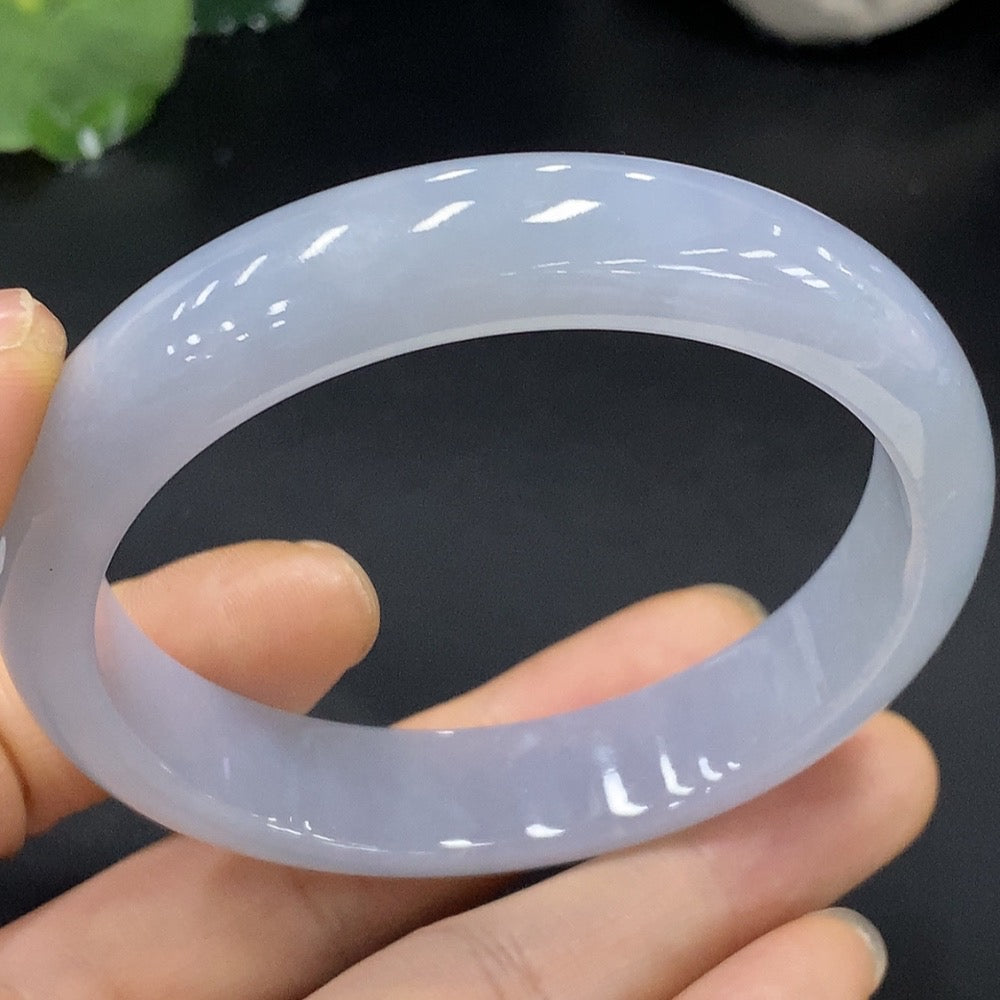 Jadeite Round Bangle    Size 58.1  Total Weight Approx. 52.05g