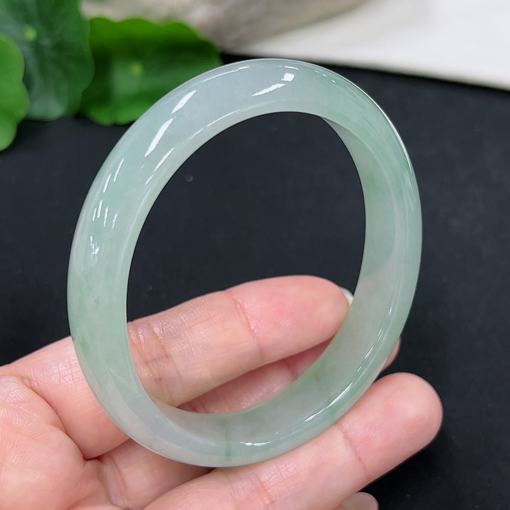 Jadeite Concubine bracelet with carved jade beads, HKHQ brand, 56.2/48.4 size, total weight approx. 41.1g, detailed jade jewelry.