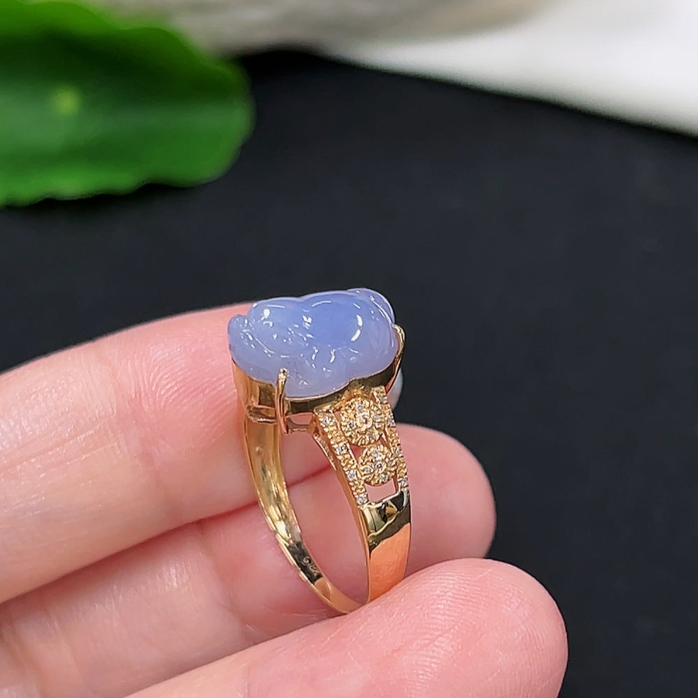 Jadeite inlaid ring18K gold (with diamond accents)