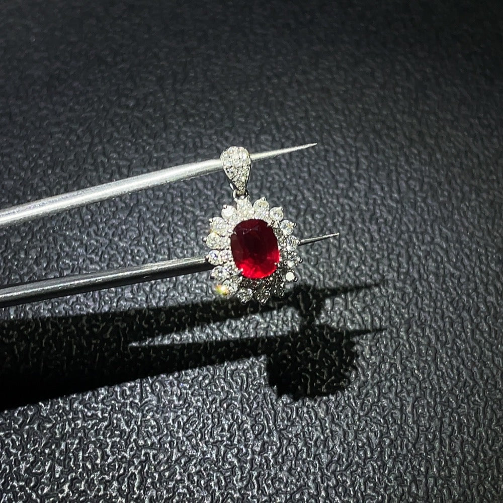 Ruby Pendant Set in 18K Gold, Total Weight Approx. 1.70g, Marked R1.04ct, with GRS Certificate: Unheated, Origin: Mozambique, Secondary Note: Pigeon Blood Red