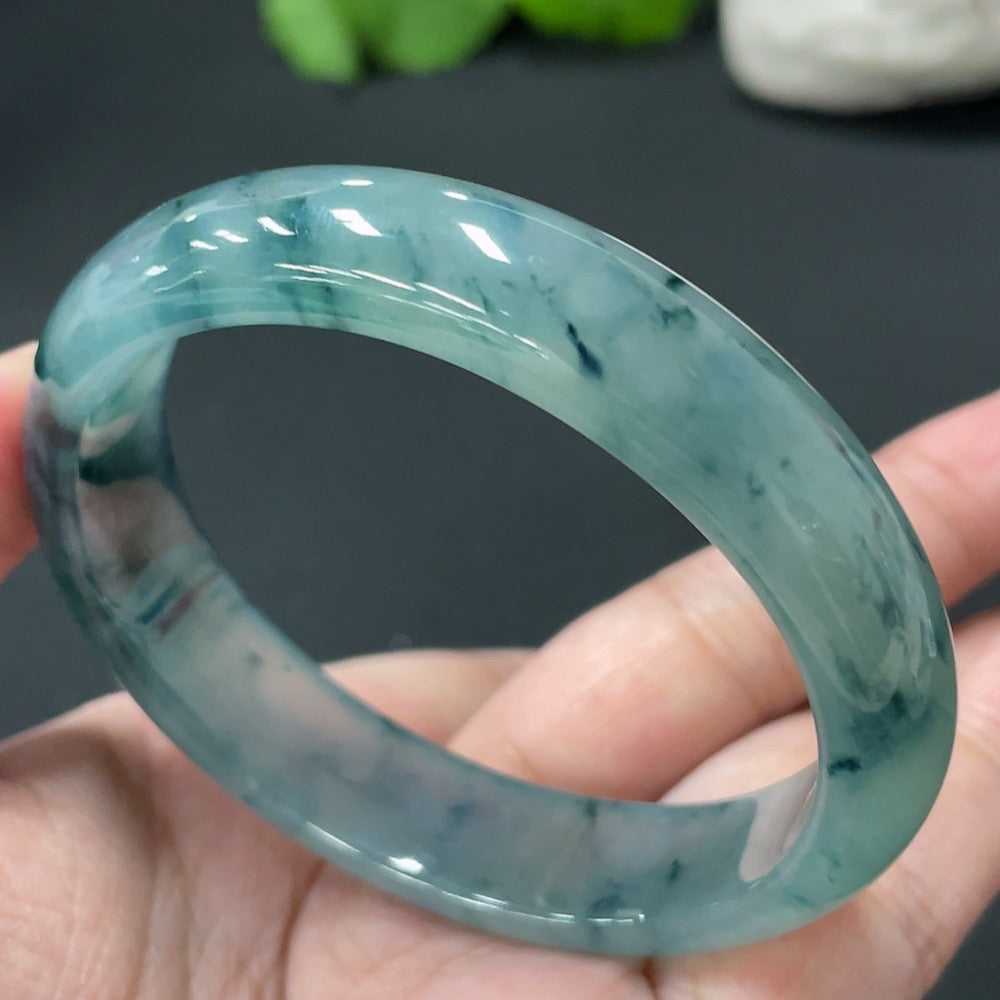 Jadeite Concubine Bracelet Size 55.2 Short Diameter 47.9 Total Weight 45.164g