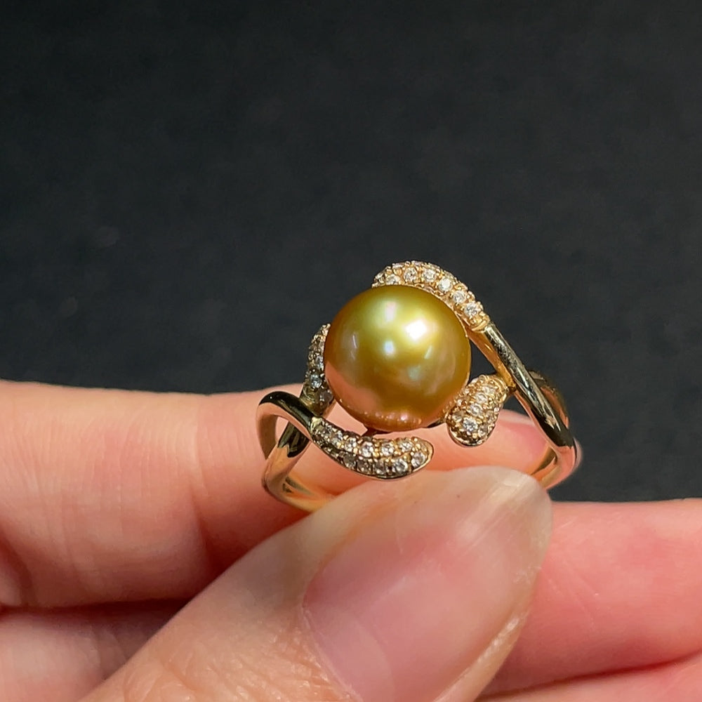Seawater Pearl Ring, Color Origin Undetermined, Gold Content AU52%, Total Weight Approx. 3.87g, Size 17, Stone 8.9mm
