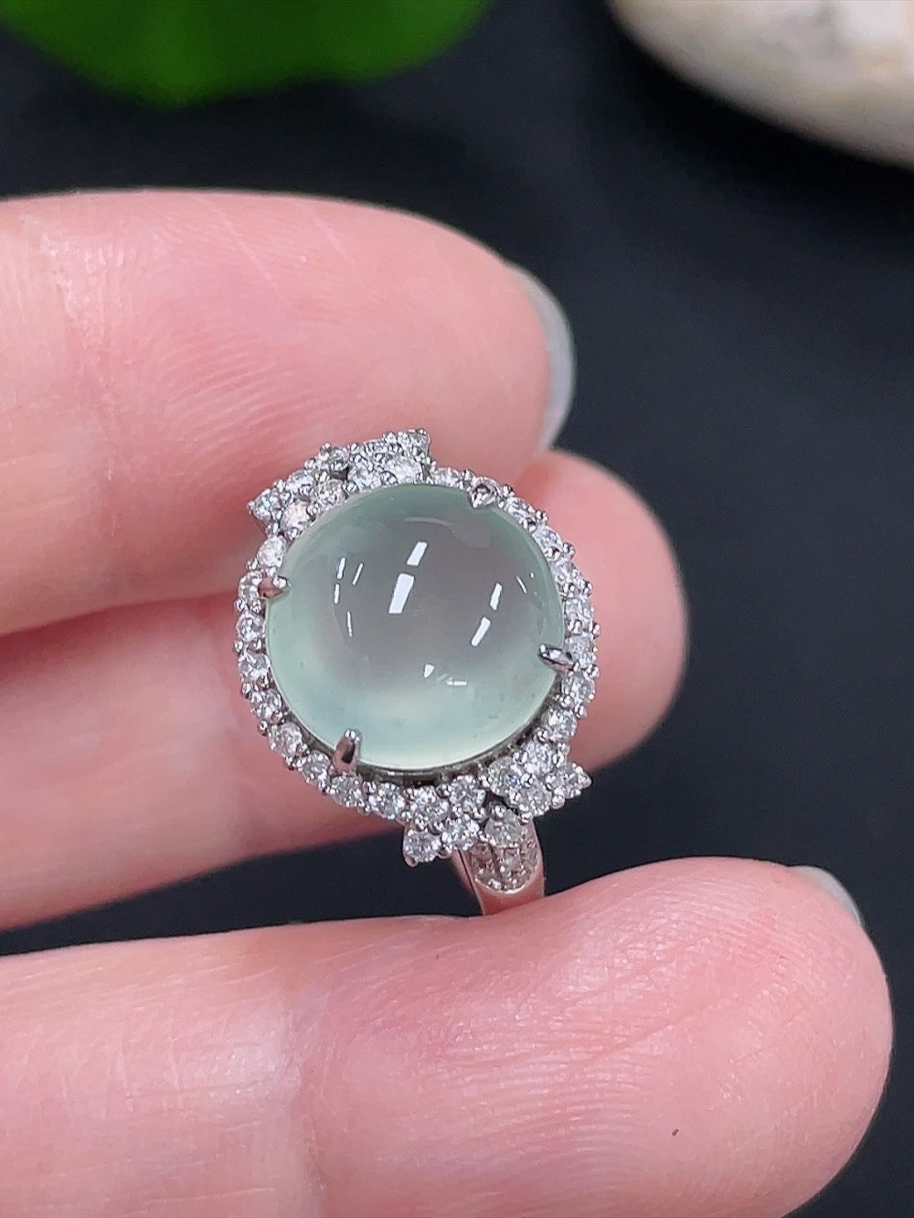 Jadeite Inlaid Ring Size 10 18K Gold Total Weight Approx. 3.7g (With Diamond Accents)