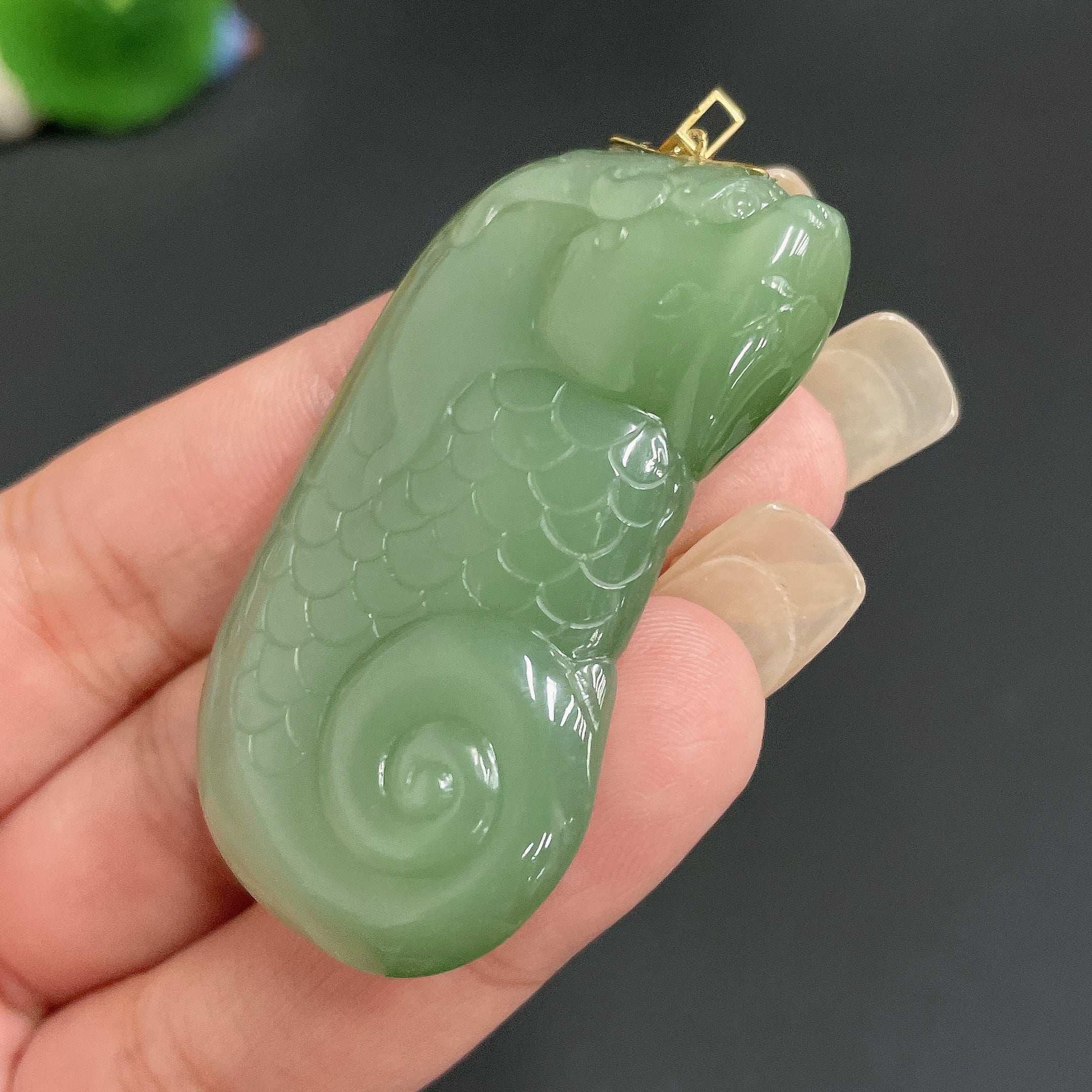 Hetian Jade Pendant, Dragon Fish, 18K Gold Clasp, Total Weight Approx. 24.4g