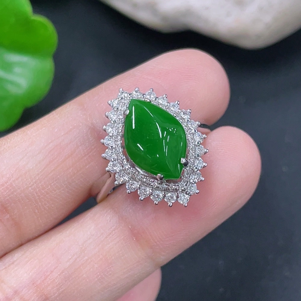 Jadeite Inlaid Ring 18k with Diamond Accents
