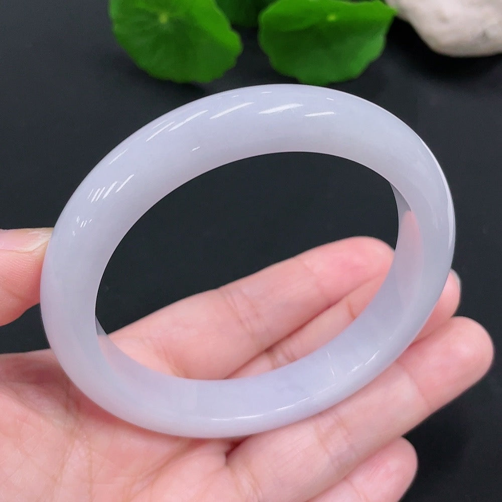 Jadeite Regular Round Bangle, Size 59, Total Weight Approx. 57.7g