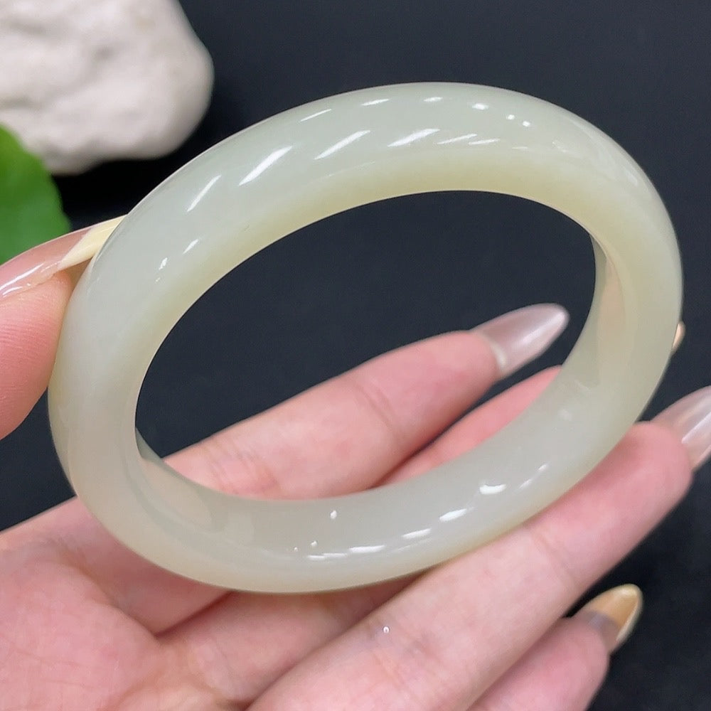 Hetian Jade Round Bracelet Size 57.1 Total Weight Approx. 50.4g
