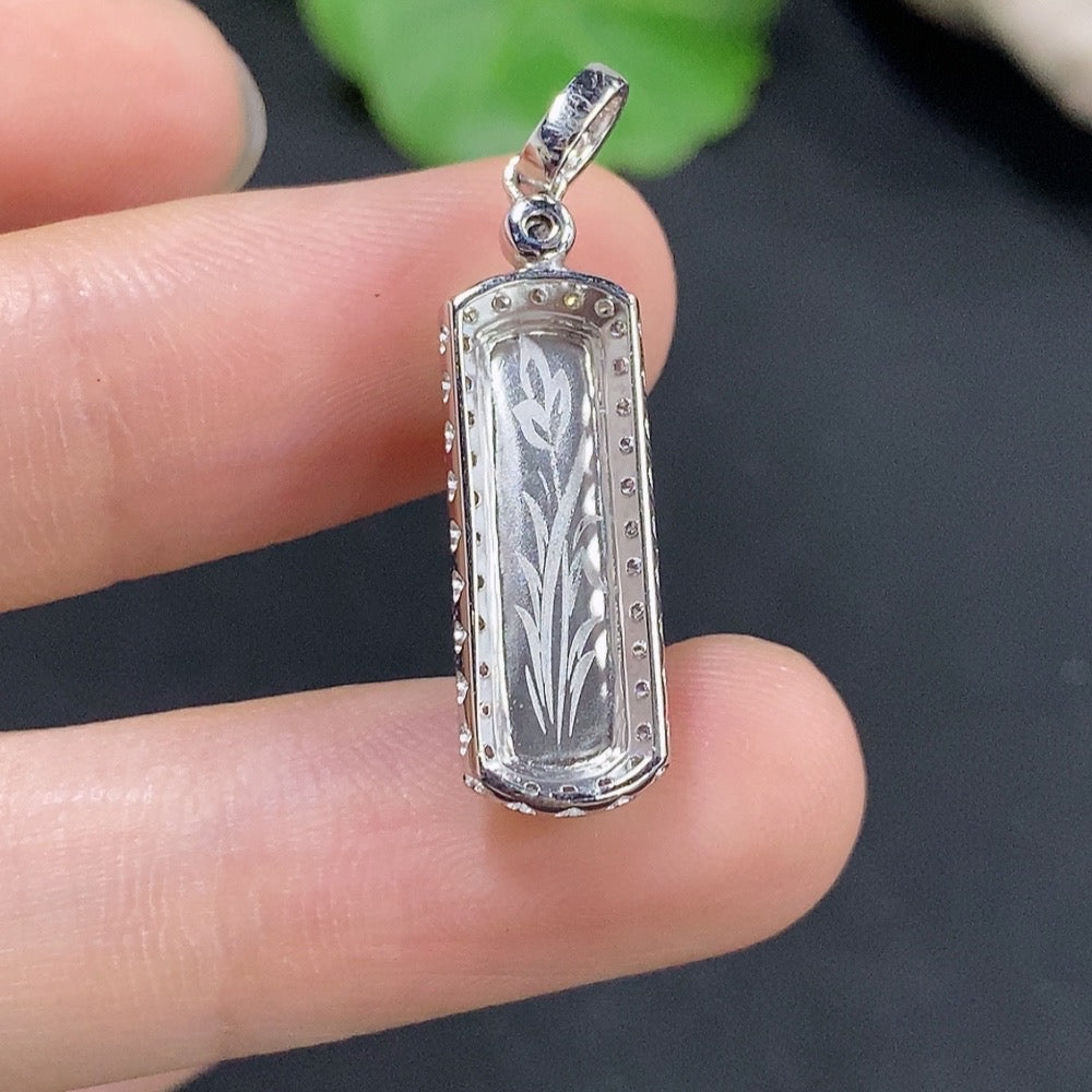 Jadeite Inlaid Pendant with 18K Gold and Diamond Accents