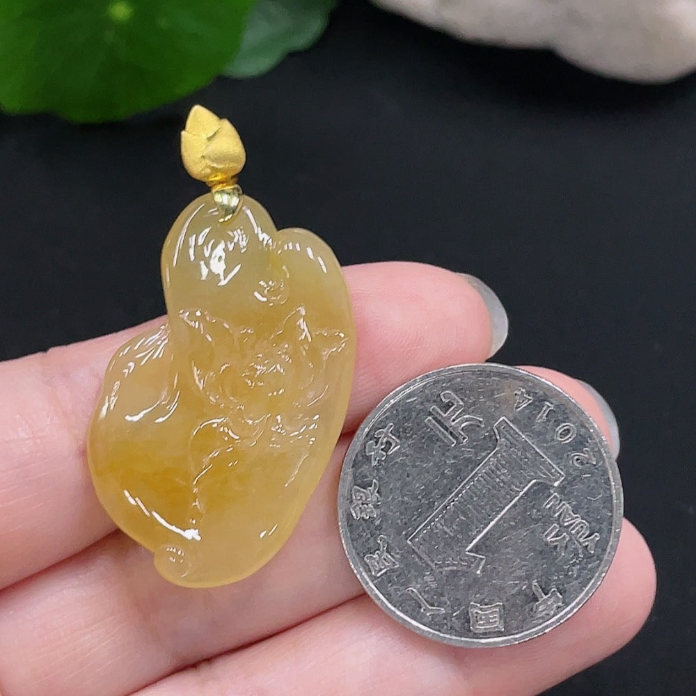 Jadeite Lotus Pendant 18K Gold Total Weight Approx. 7.5g (Color Origin Undetermined)