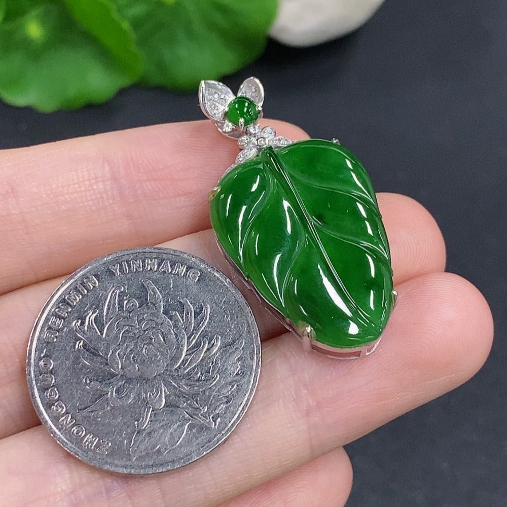 Jadeite Leaf Pendant 18K Gold with Diamond Accents