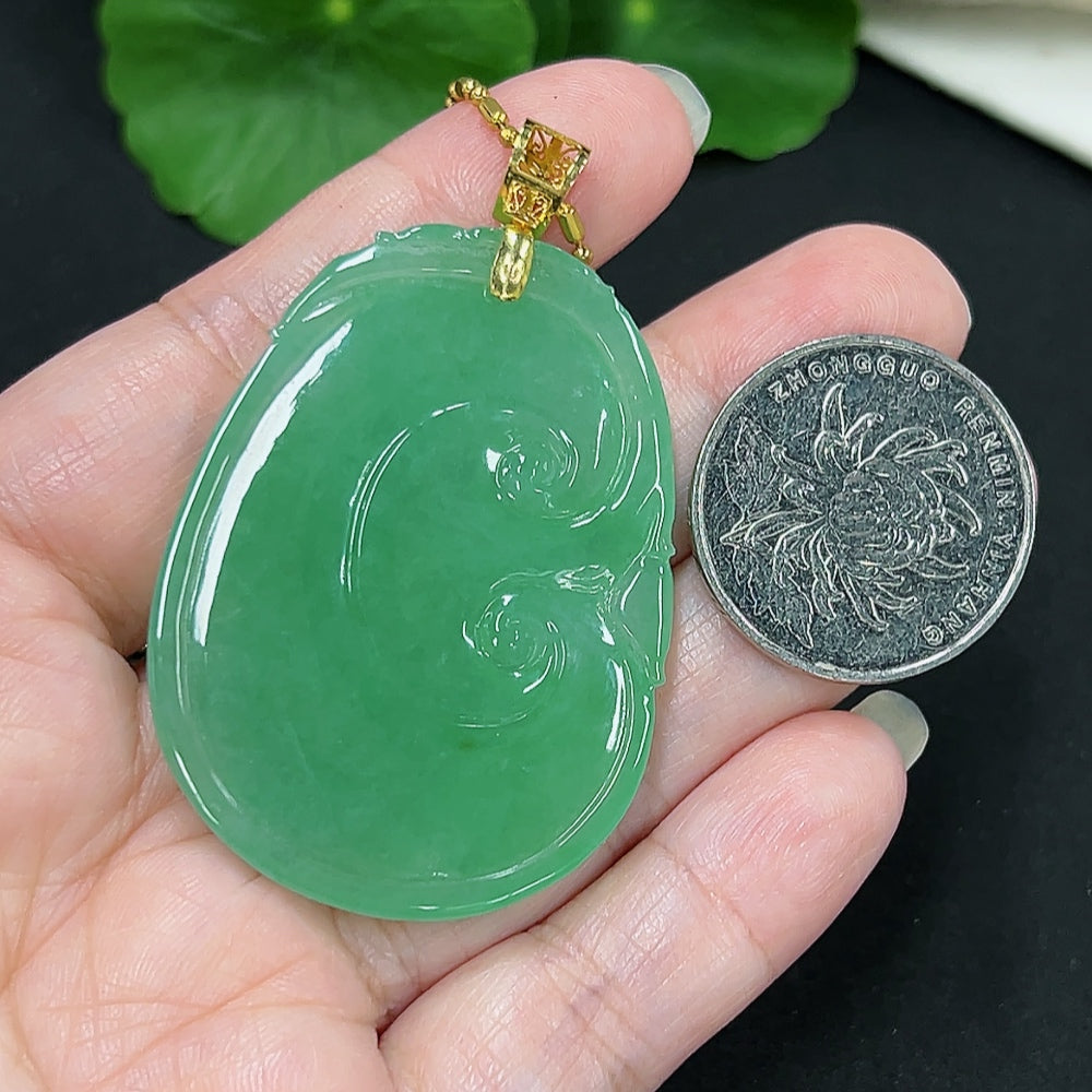 Jadeite Ruyi Pendant with 18K Gold, Non-Gold Chain, Total Weight Approx. 19.3g (Excluding Chain)