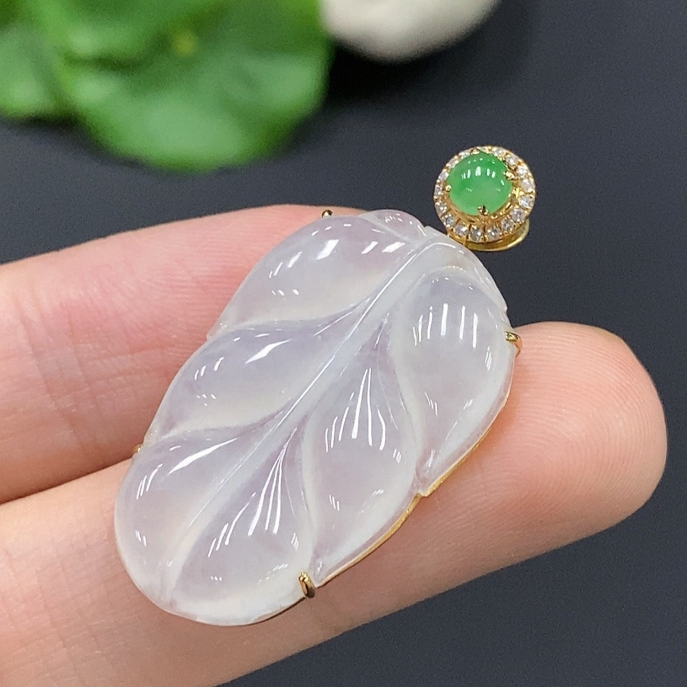 Jadeite Leaf Pendant 18K Gold Total Weight Approx. 5.1g