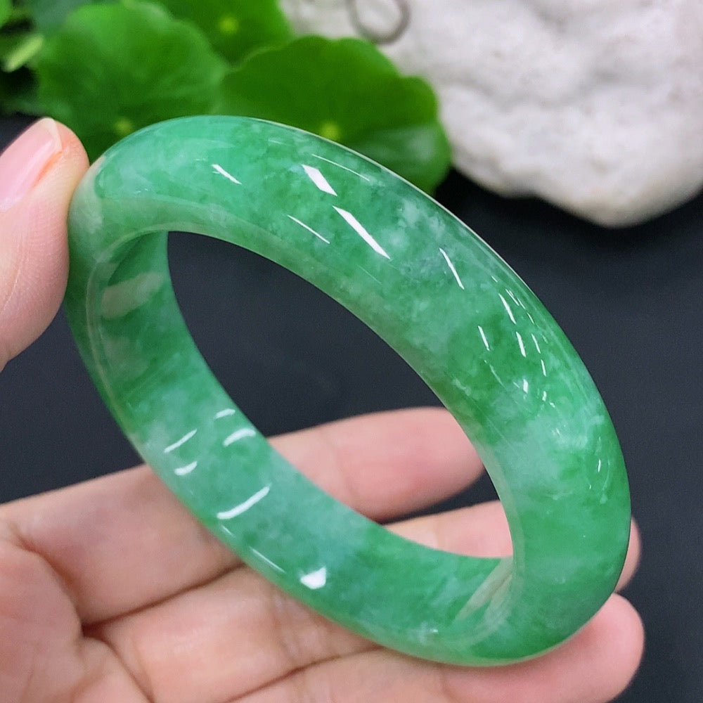 Jadeite Round Bangle