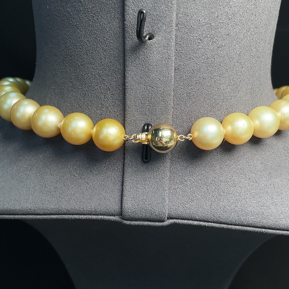 Seawater Pearl Strand 14k Gold Approx. Color Origin Undetermined