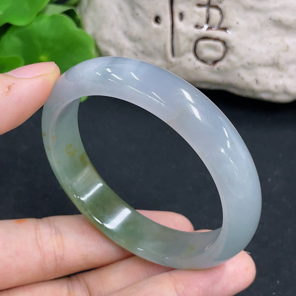 Jadeite round bracelet, repaired