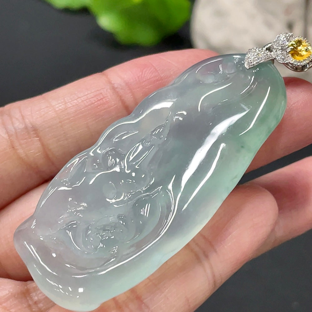 Jadeite Formless Guanyin Pendant with 18K Gold Clasp, Total Weight Approx. 21.66g