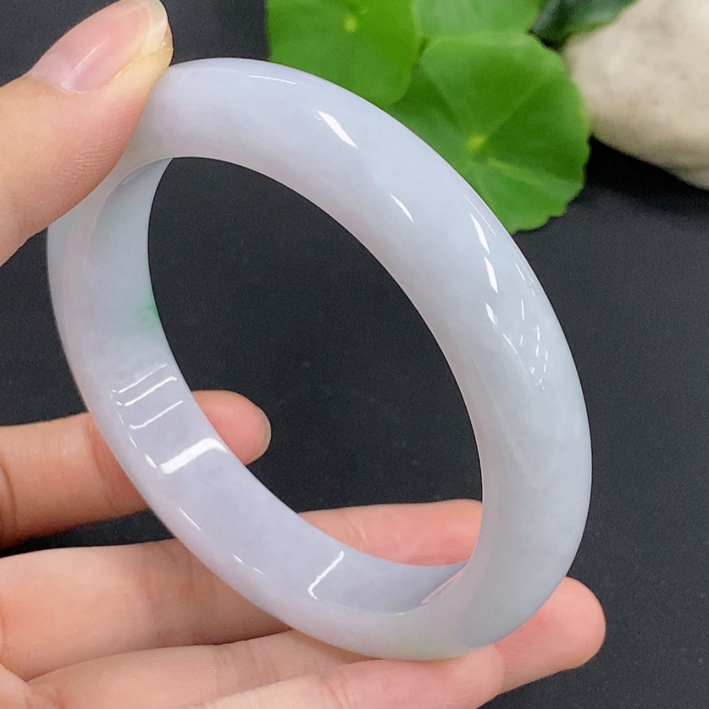 HKHQ jadeite round bangle, size 59.6, weighing 67.54g, showcasing smooth, polished jadeite bracelet on a neutral background.