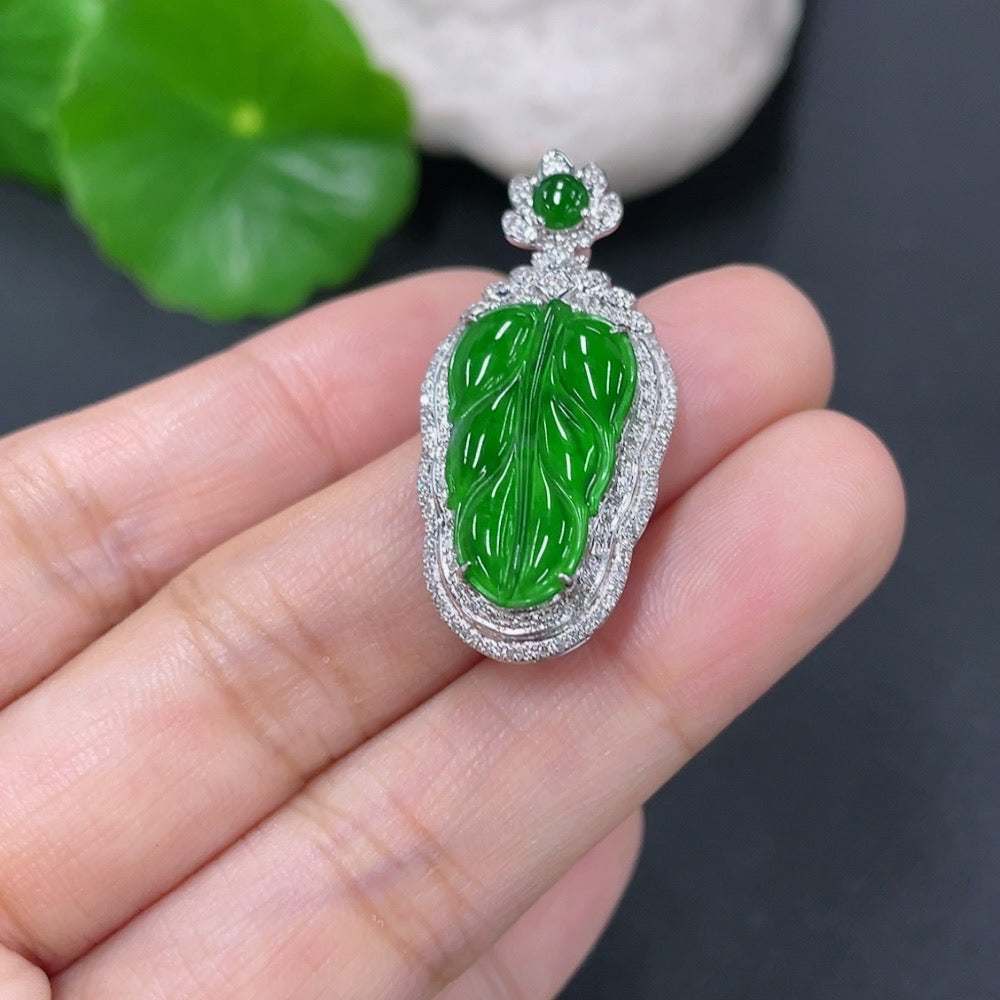 Jadeite Leaf Pendant with 18k Gold and Diamond Accents, Total Weight Approx. 3.66g