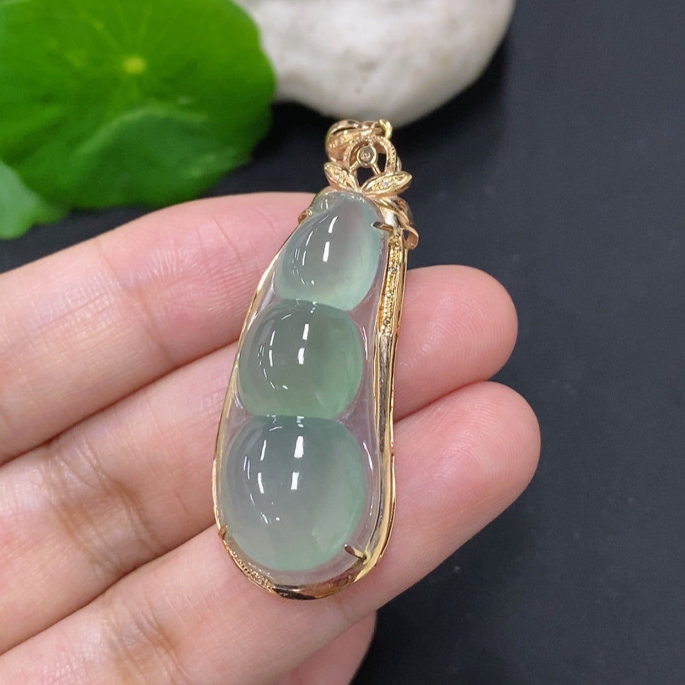 Jadeite Auspicious Bean Pendant in 18K Gold (Non-Diamond)