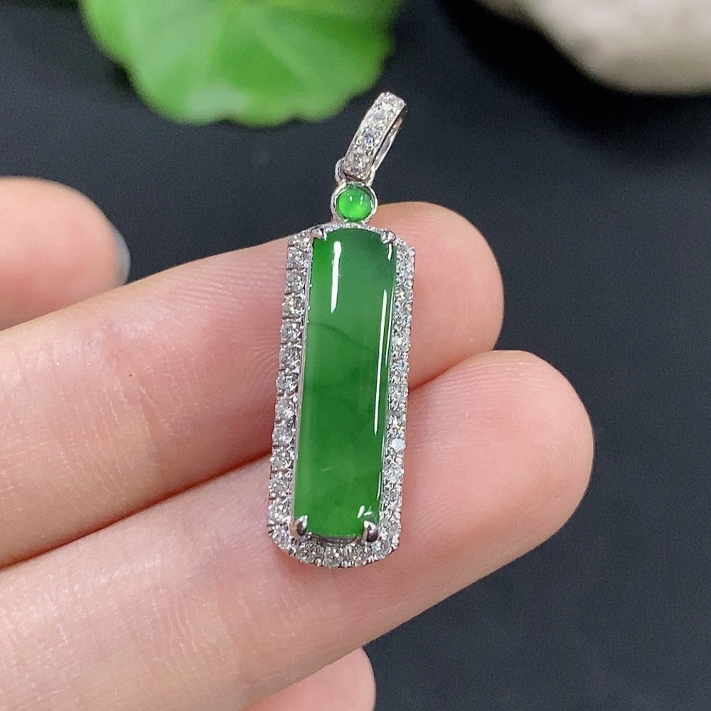 Jadeite Inlaid Pendant with 18K Gold and Diamond Accents