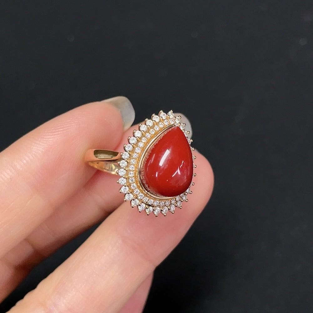 Southern Red Agate Ring in 18K Gold with Diamond Accents