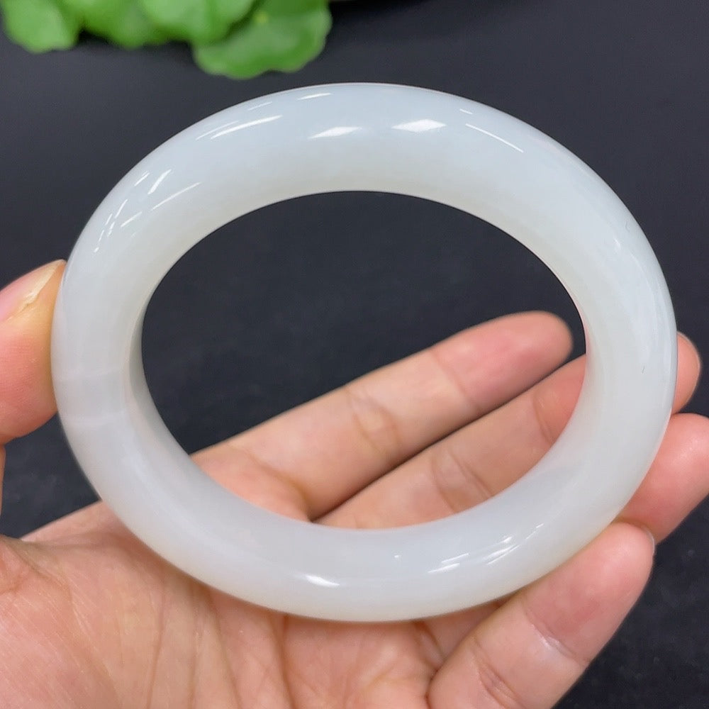 Hetian Jade Round Bangle