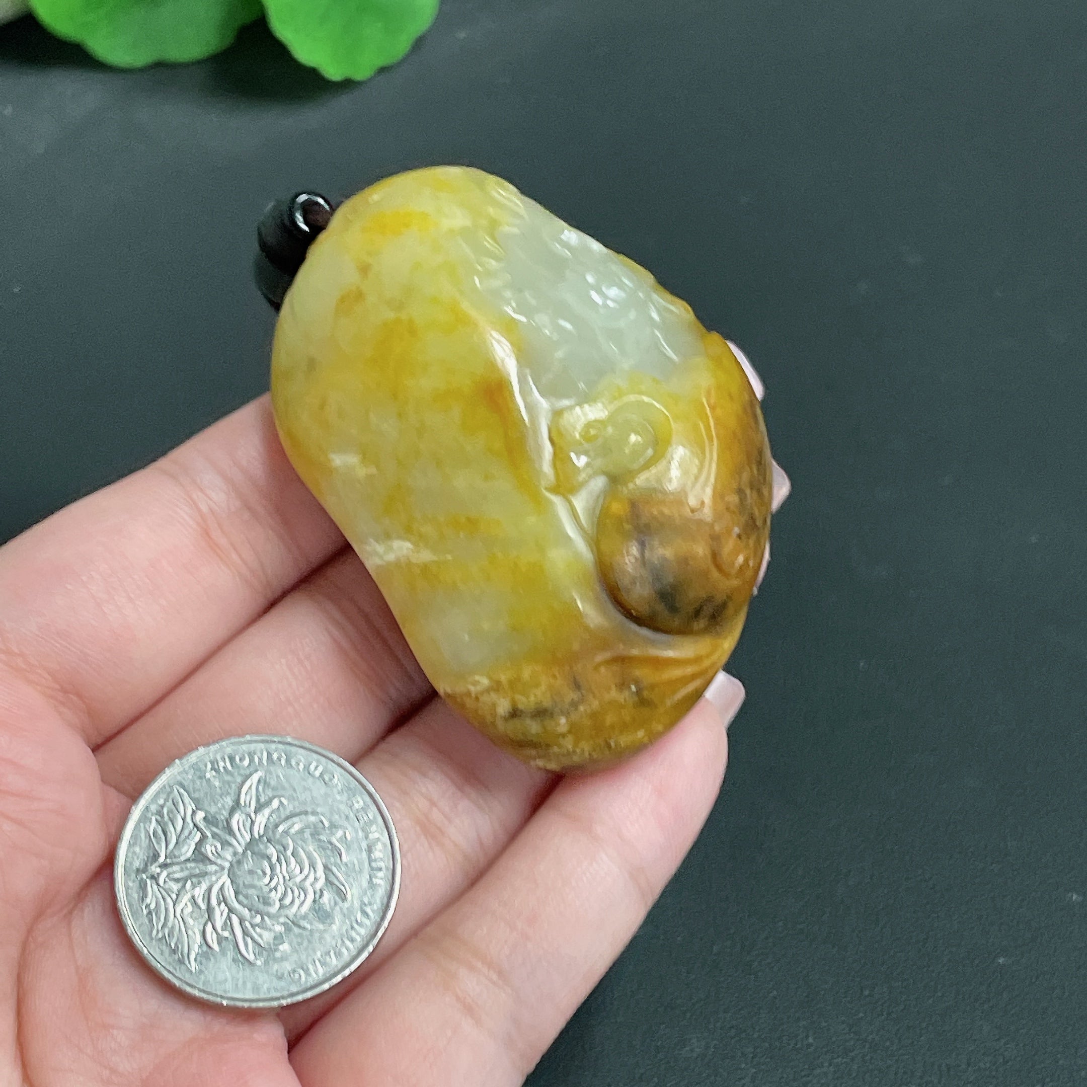 Hetian Jade Handheld Ornament Swan Total Weight (with rope) Approx. 99.3g Undetermined Skin Color Origin
