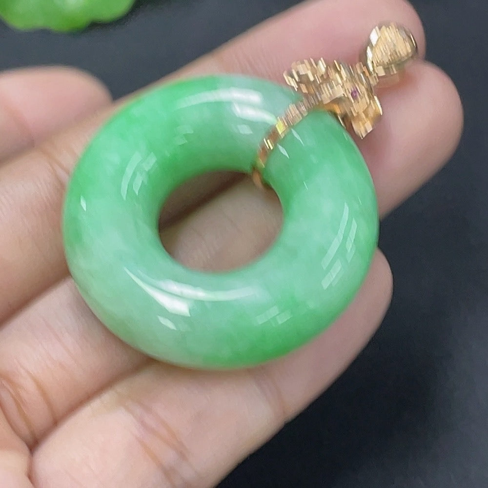 Jadeite Donut Pendant with 18K Gold Clasp and Diamond Accents (Colorless)
