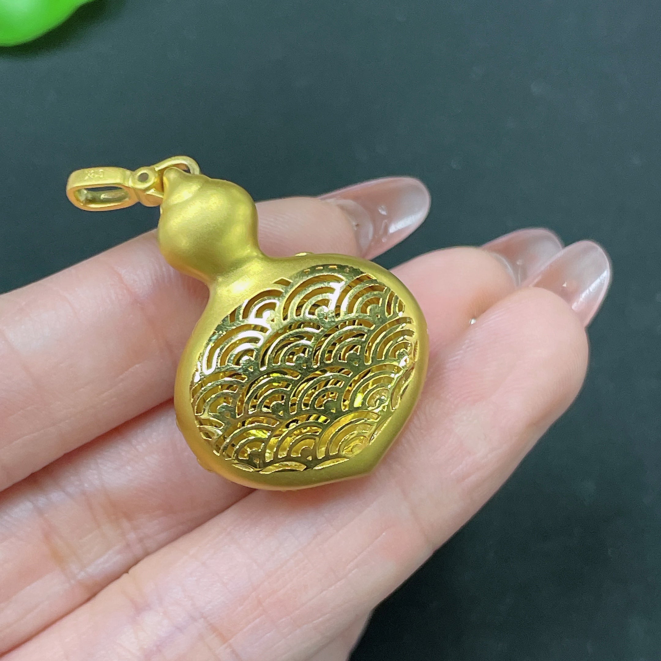 Jadeite Pendant 18k Gold Setting with Colorless Diamond Accents Total Weight Approx. 11.61g