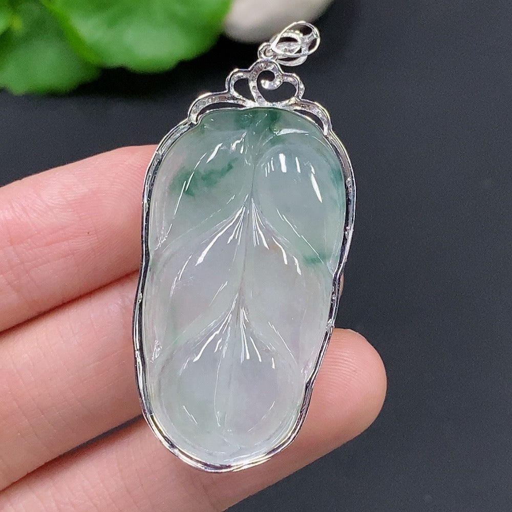 Jadeite Leaf Pendant 18k Gold Total Weight Approx. 8.03g