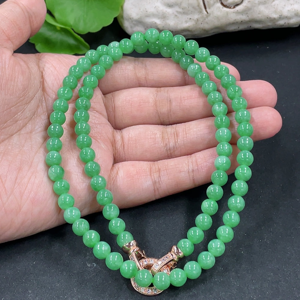 Jadeite Beaded Necklace Non-Gold