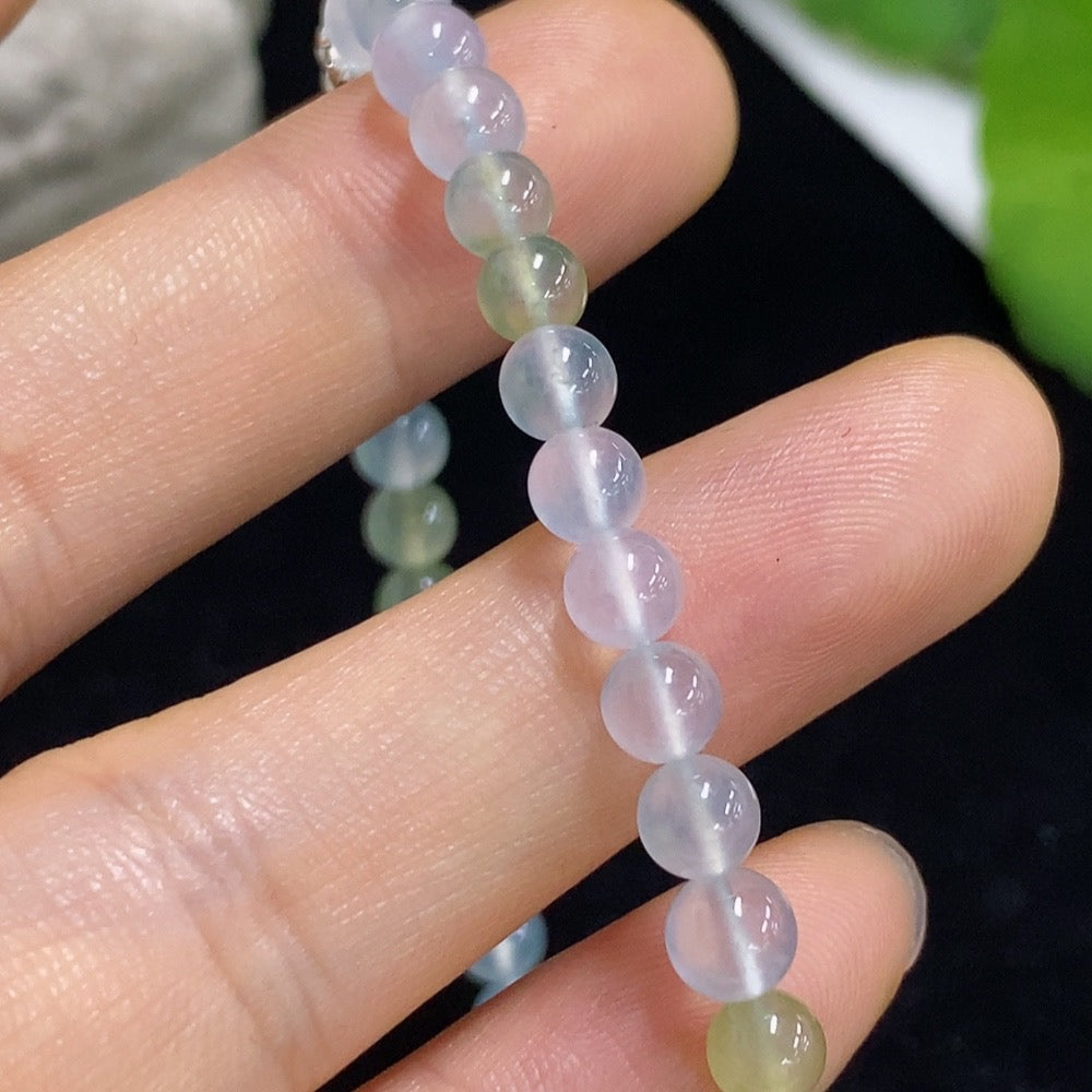 Jadeite bracelet with 4.8mm jade beads from HKHQ, featuring a non-gold design and a total weight of 8.22 grams.