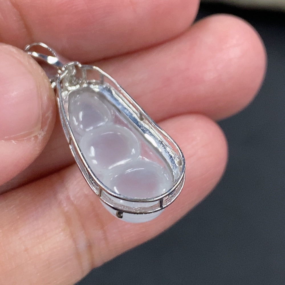 Jadeite Blessed Bean Pendant, 18K Gold Setting with Diamond Accents, Total Weight Approx. 2.34g