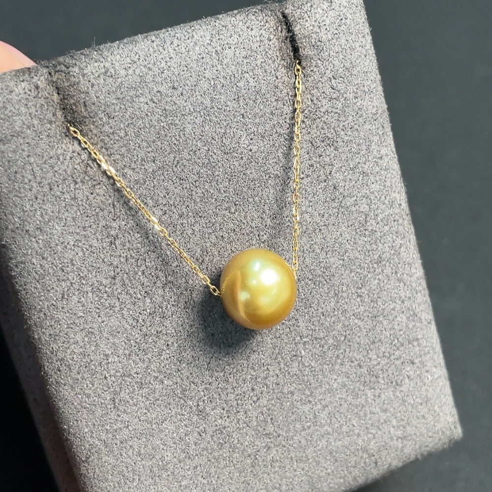 Seawater Pearl Inlaid Necklace 18K Gold Color Origin Undetermined
