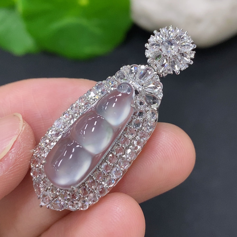 Jadeite Auspicious Bean Pendant in 18K Gold (Diamond Accented)