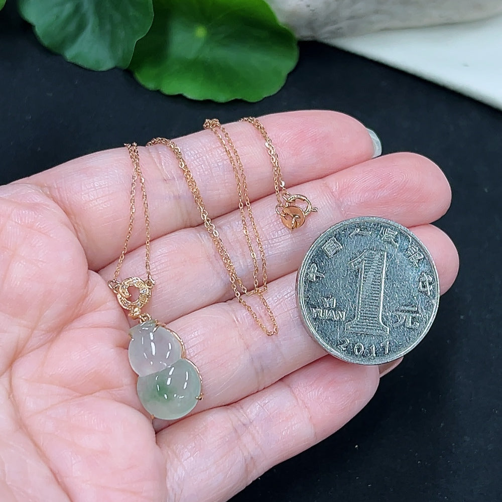 Jadeite Gourd Inlaid Pendant 18K Gold (With Diamond Accents)